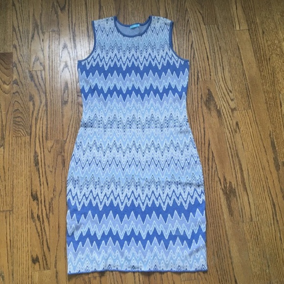 J. McLaughlin Blue chevron cotton sweater dress. Size XS - Picture 5 of 6